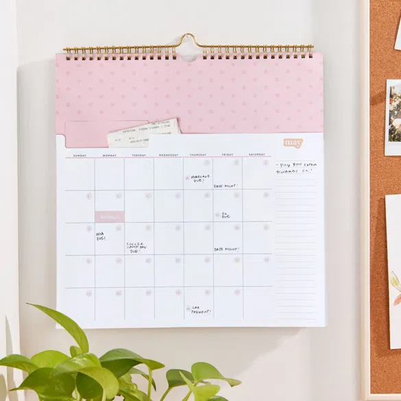 Undated Monthly File Folders Calendar